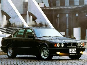 BMW 540i Sedan 1992 года (JP)